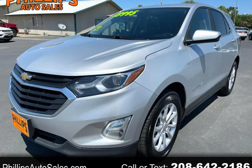 2021 Chevrolet Equinox LT photo 1