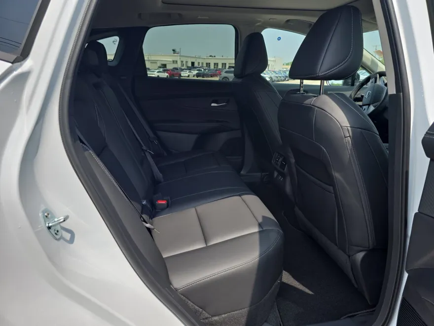 2025 Nissan Murano SL photo 1