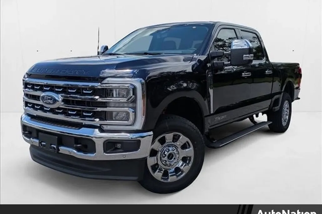 2025 Ford F-250 Lariat photo 1