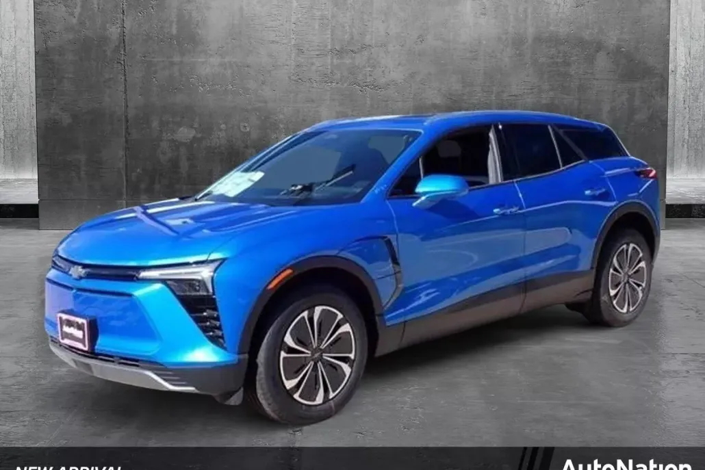 2025 Chevrolet Blazer EV photo 1