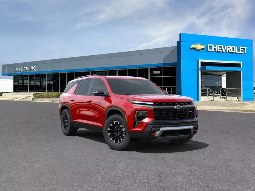 2025 Chevrolet Traverse Z71 photo 1