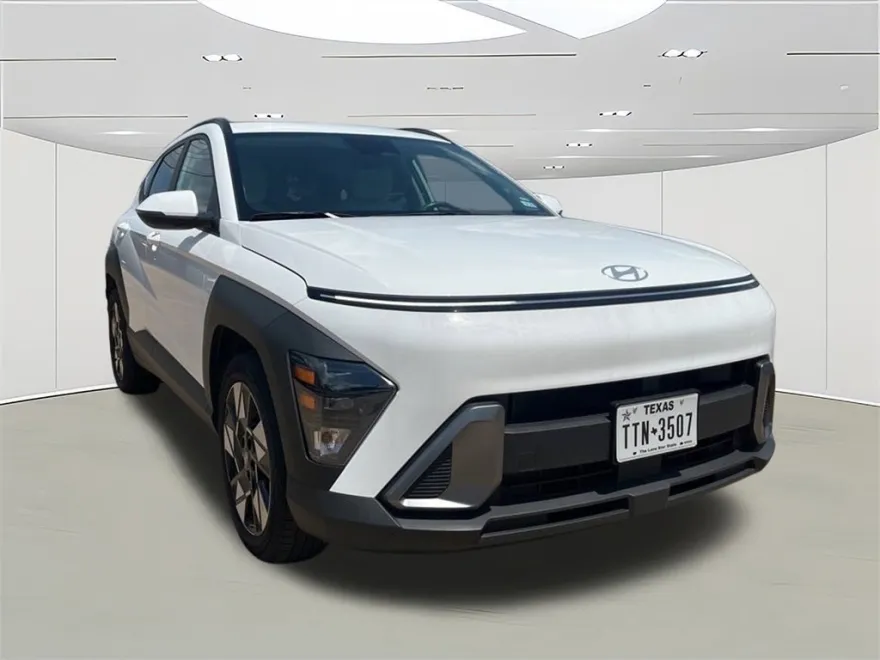 2024 Hyundai Kona SEL photo 1