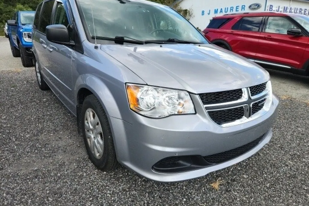 2014 Dodge Grand Caravan SE photo 1