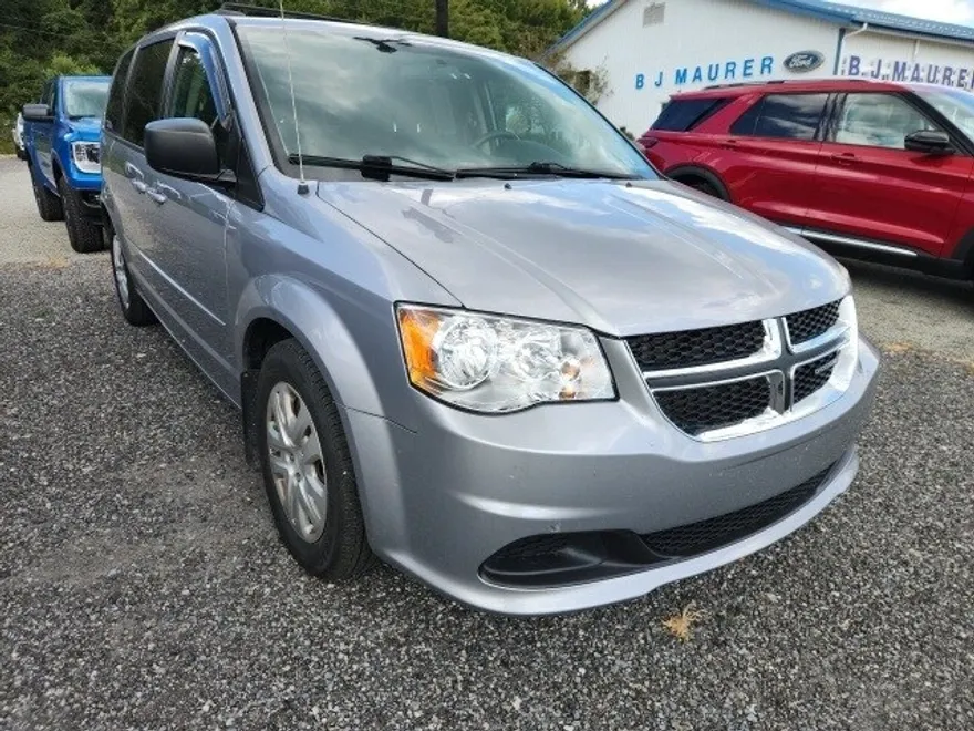 2014 Dodge Grand Caravan SE photo 1