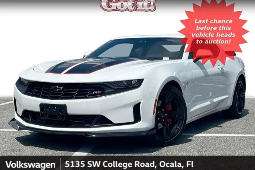 2022 Chevrolet Camaro 1LT photo 1
