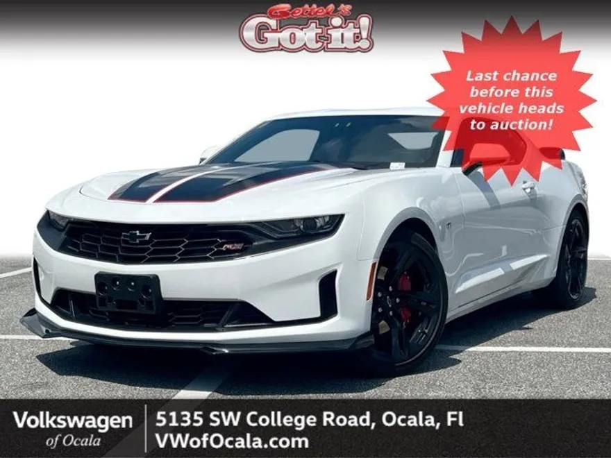 2022 Chevrolet Camaro 1LT photo 1