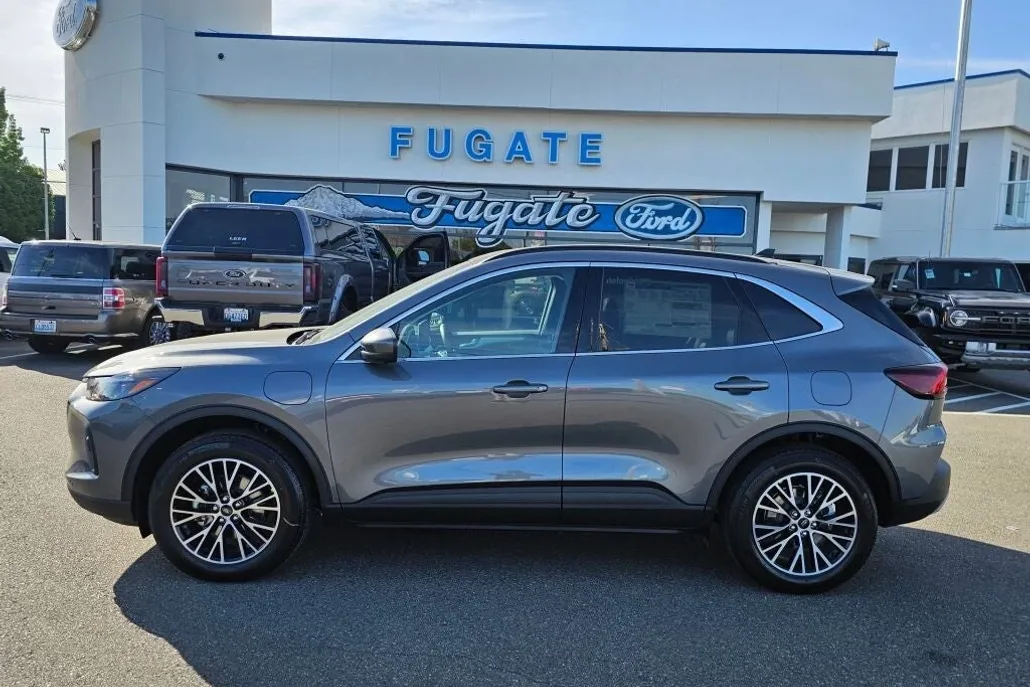 2025 Ford Escape Plug-In Hybrid photo 1