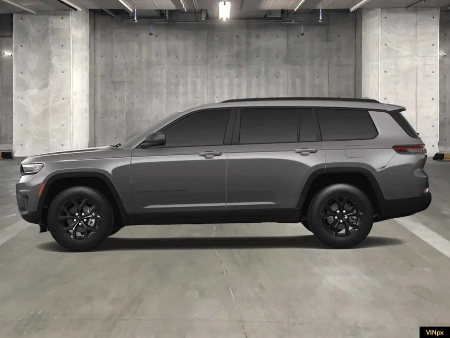 2025 Jeep Grand Cherokee Altitude photo 3