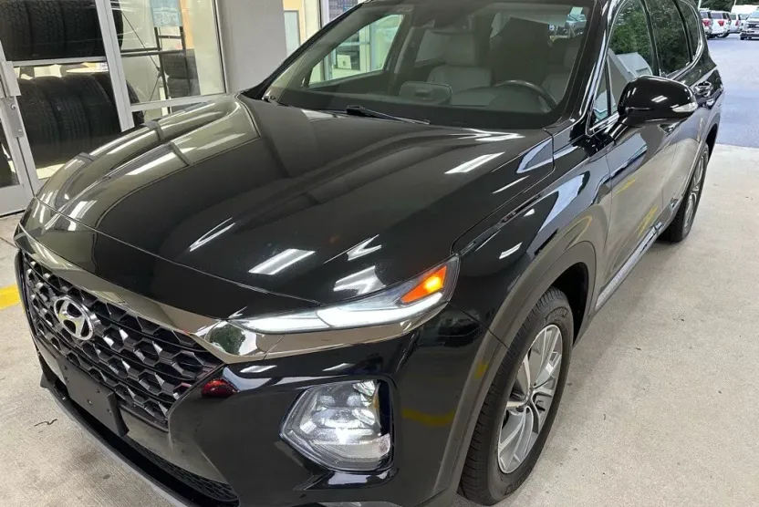 2019 Hyundai Santa Fe Ultimate photo 1