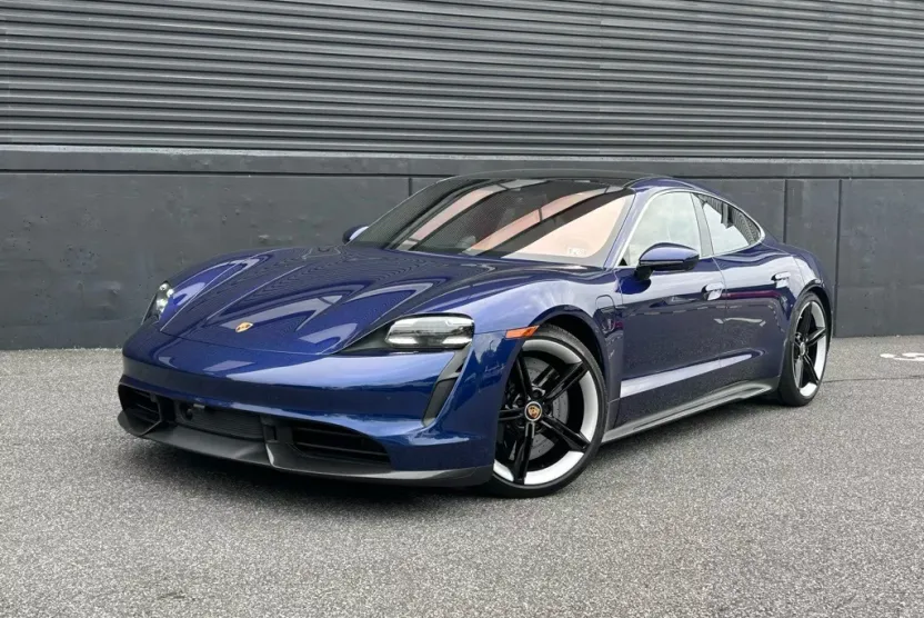 2021 Porsche Taycan Turbo S photo 1