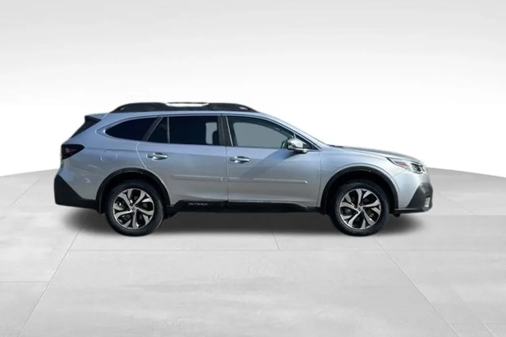 2020 Subaru Outback Limited photo 1