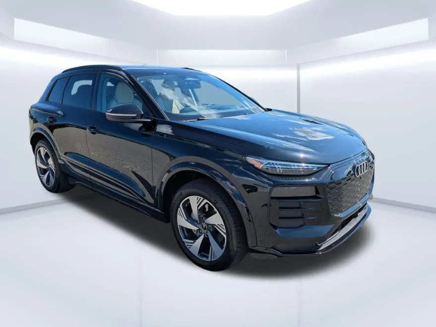 2025 Audi Q6 E-tron Premium Plus photo 1