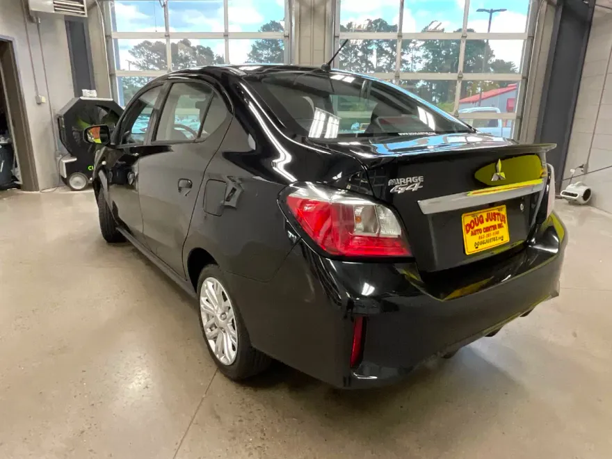 2023 Mitsubishi Mirage G4 ES photo 1