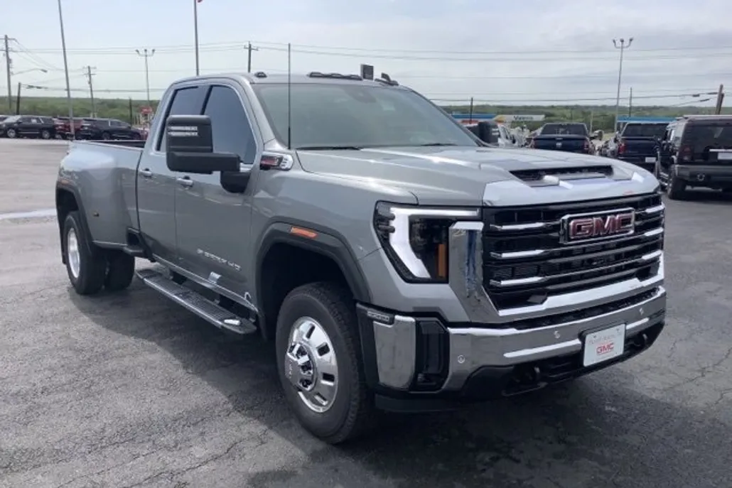 2025 Gmc Sierra 3500 HD SLE photo 1