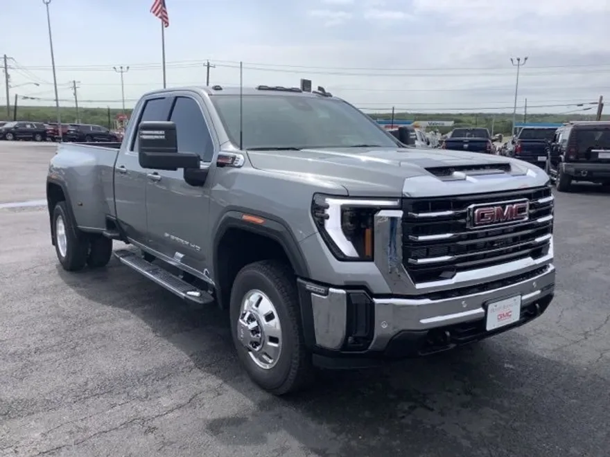 2025 Gmc Sierra 3500 HD SLE photo 1