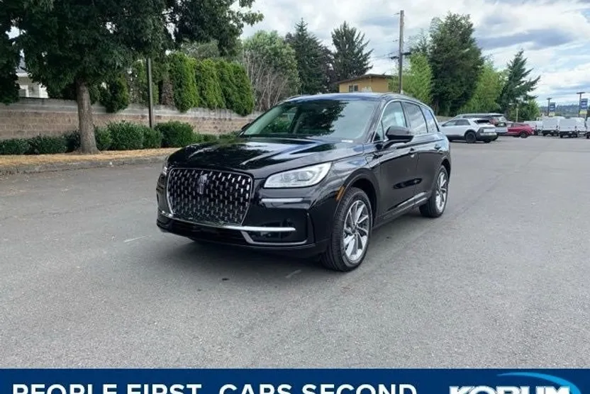 2025 Lincoln Corsair Grand Touring photo 1