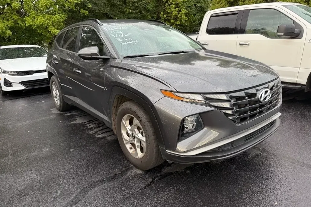2022 Hyundai Tucson SEL photo 1