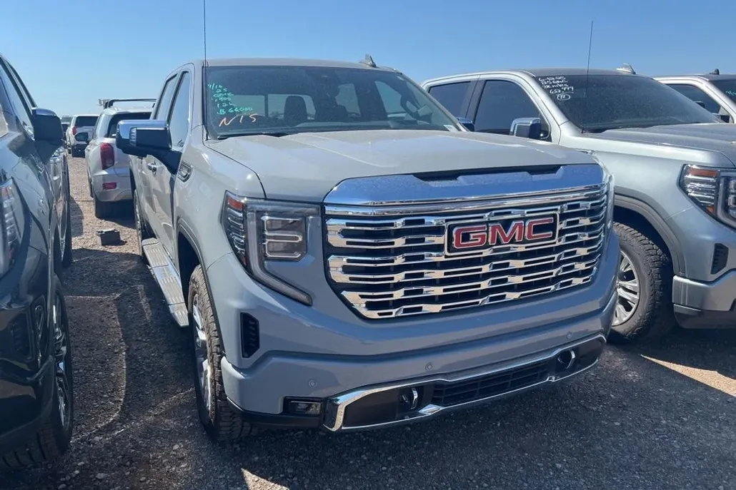 2025 Gmc Sierra Denali photo 1