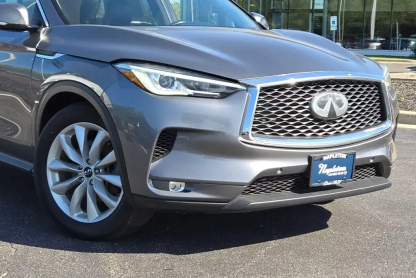 2019 Infiniti QX50 Essential photo 1