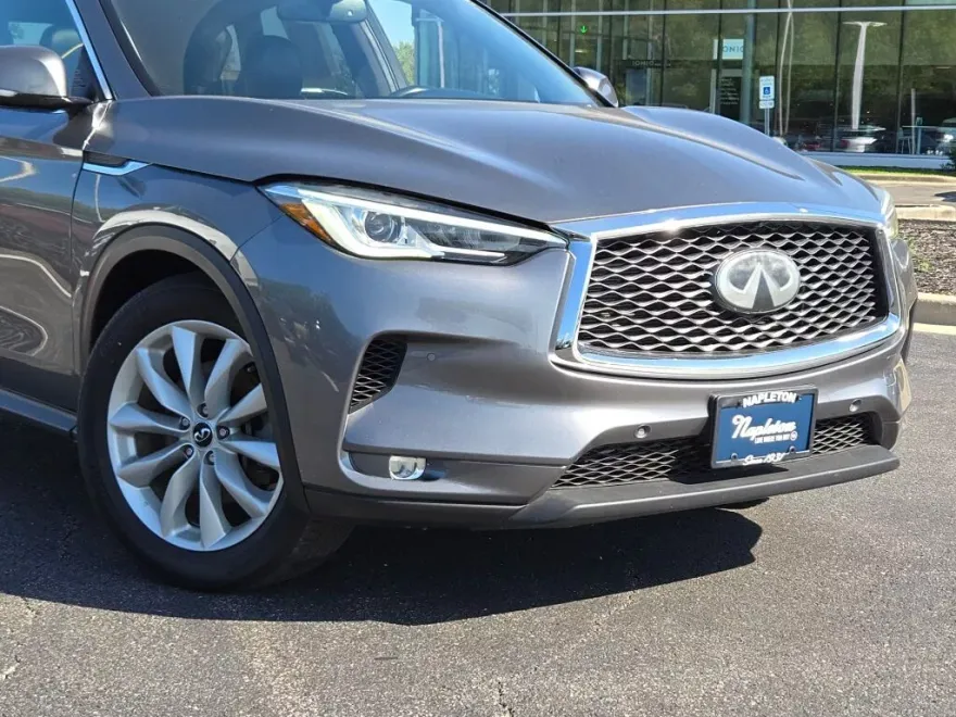 2019 Infiniti QX50 Essential photo 1