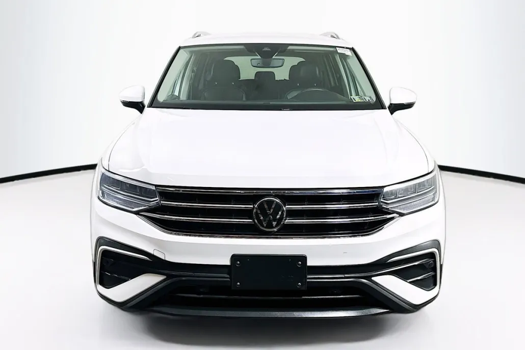 2022 Volkswagen Tiguan SE photo 1