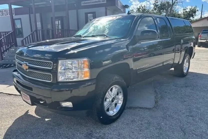 2013 Chevrolet Silverado 1500 LT photo 1