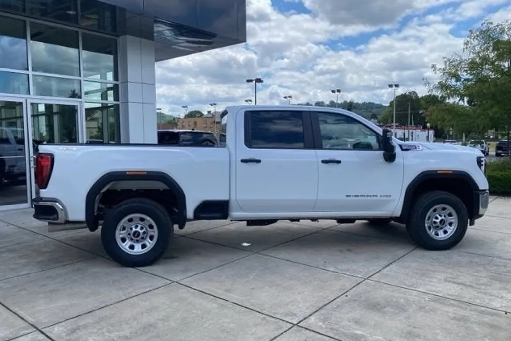 2025 Gmc Sierra 2500 HD Pro photo 1