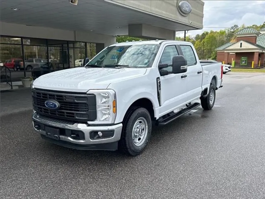 2024 Ford F-350 photo 1
