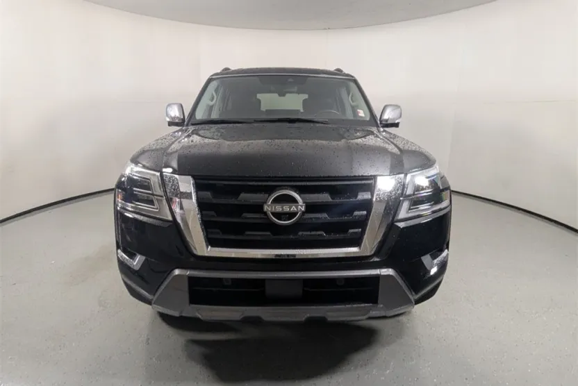 2022 Nissan Armada Platinum photo 1