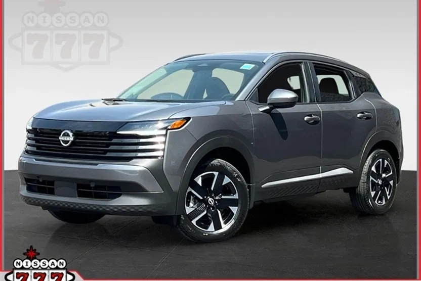 2025 Nissan Kicks SV photo 1