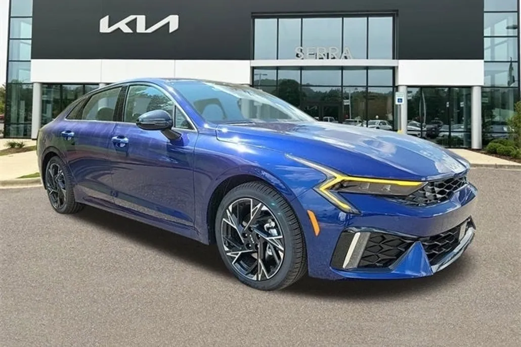 2025 Kia K5 GT-Line photo 1