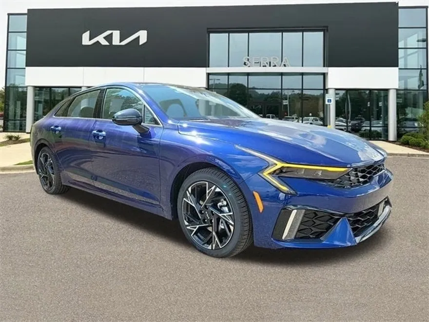 2025 Kia K5 GT-Line photo 1