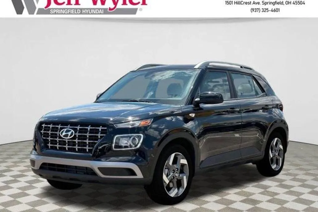 2025 Hyundai Venue SEL photo 1