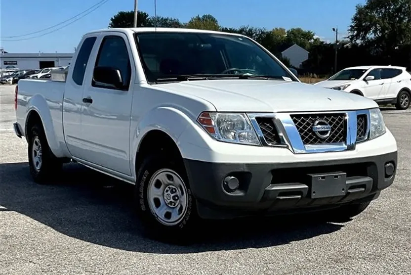 2016 Nissan Frontier S photo 1