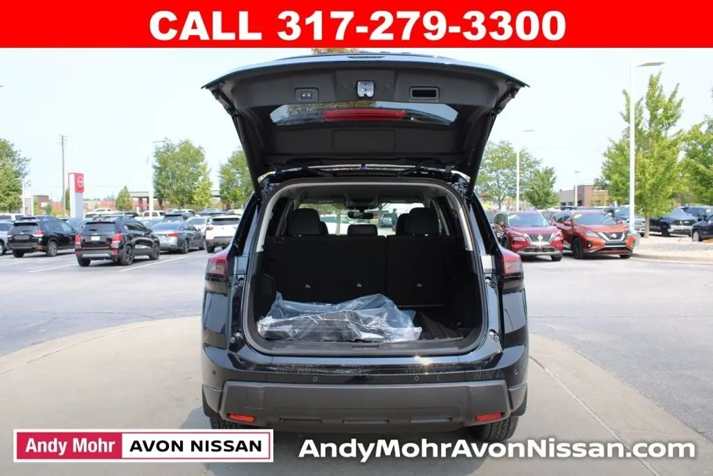 2026 Nissan Rogue SV photo 1