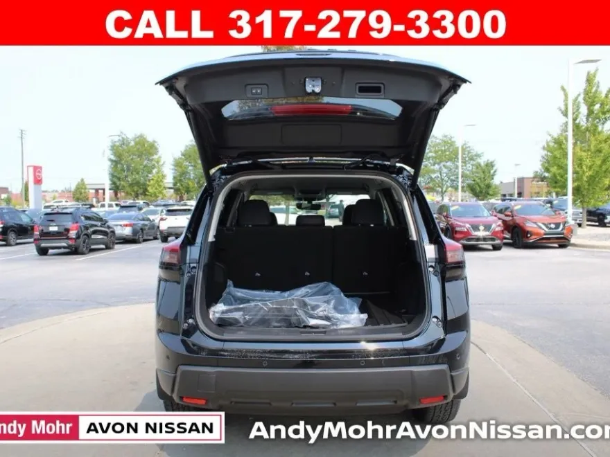 2026 Nissan Rogue SV photo 1