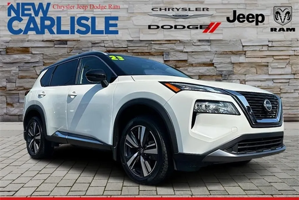 2023 Nissan Rogue SL photo 1
