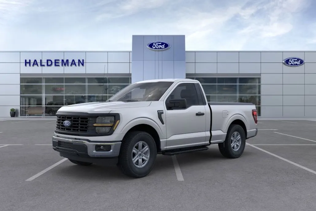 2025 Ford F-150 XL photo 1