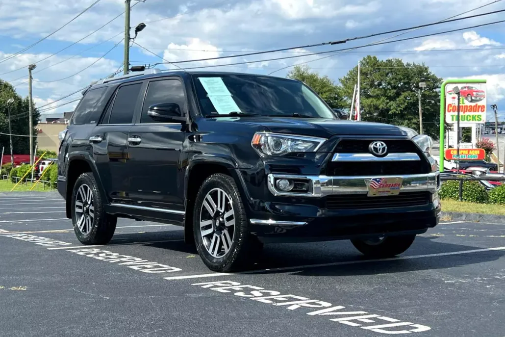 2017 Toyota 4Runner Limited 2WD V6 photo 1