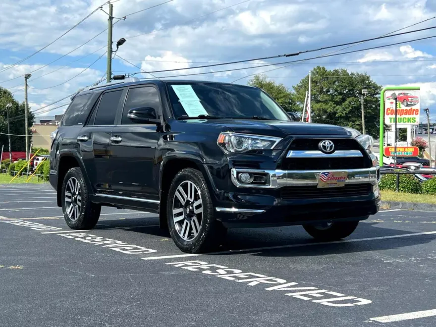 2017 Toyota 4Runner Limited 2WD V6 photo 1