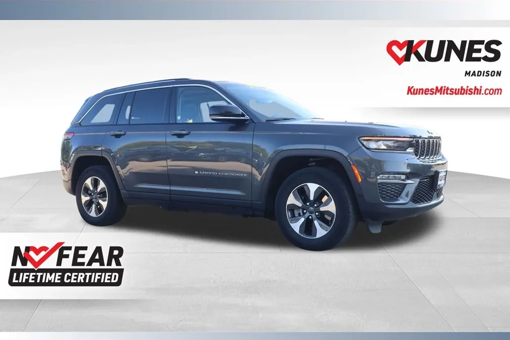 2023 Jeep Grand Cherokee 4xe photo 1