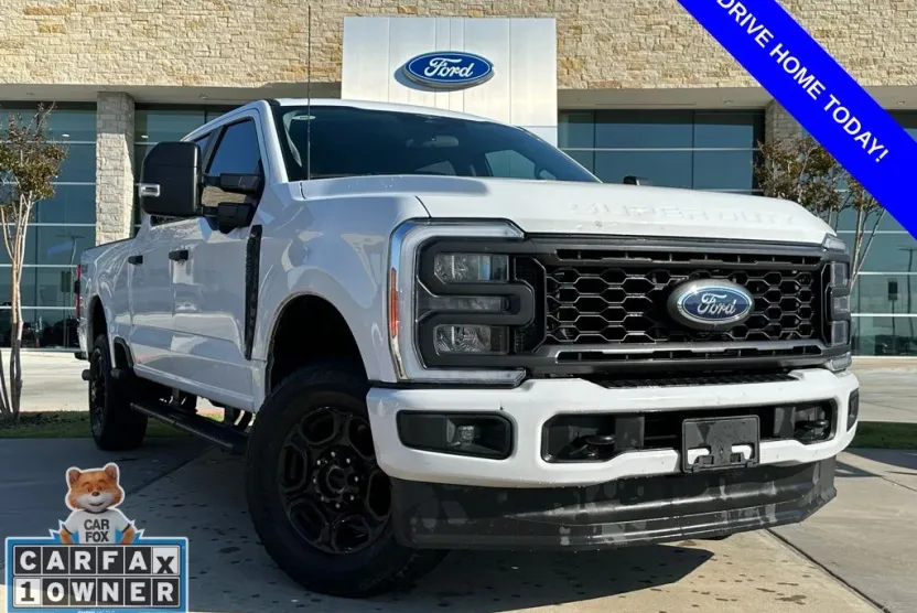 2023 Ford F-250 XL photo 1