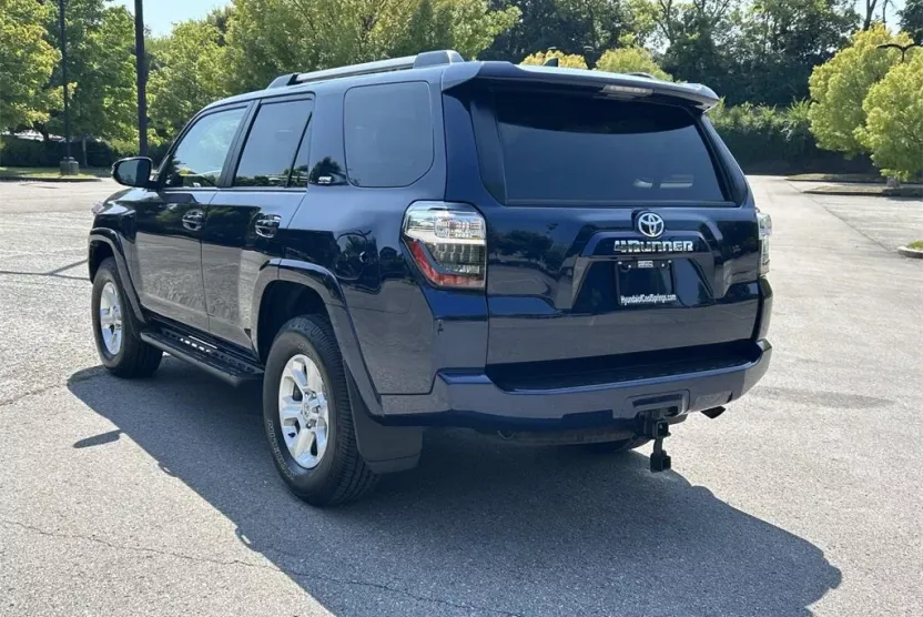 2022 Toyota 4Runner SR5 Premium photo 1
