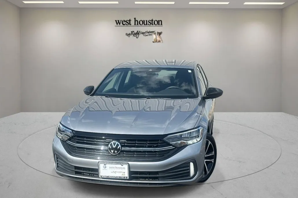 2024 Volkswagen Jetta Sport photo 1