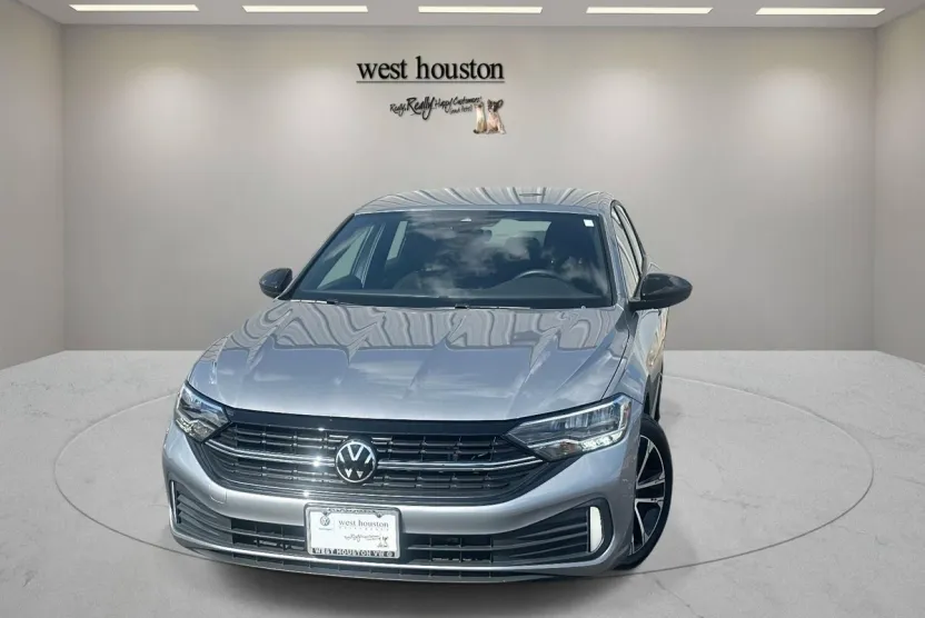2024 Volkswagen Jetta Sport photo 1