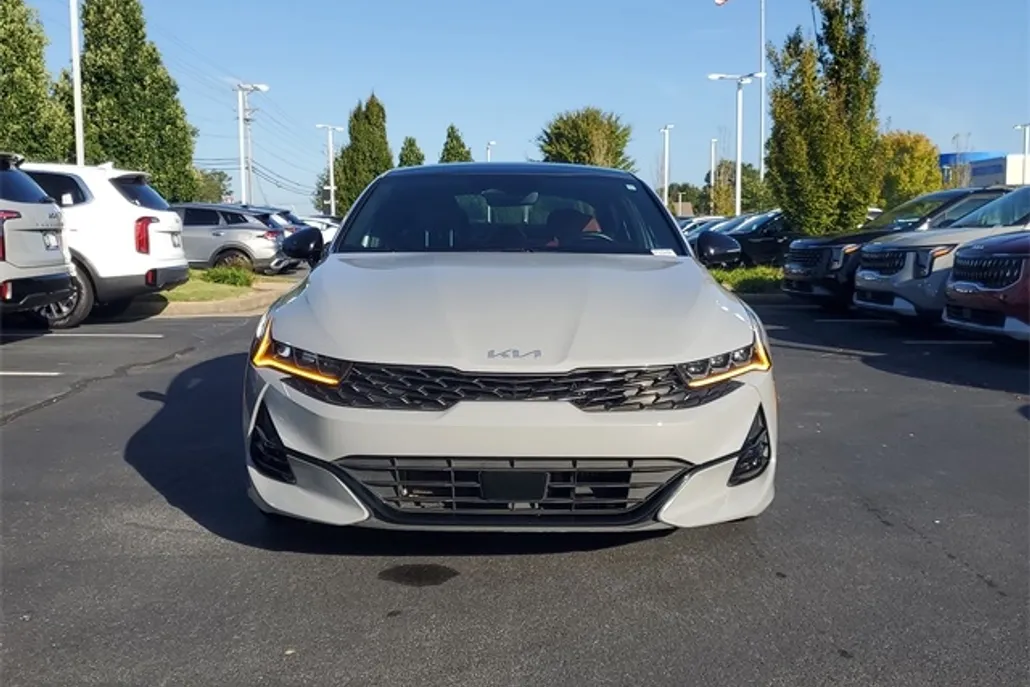 2023 Kia K5 GT-Line photo 1
