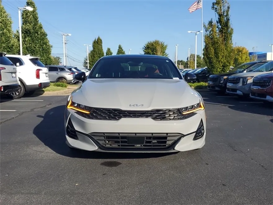 2023 Kia K5 GT-Line photo 1