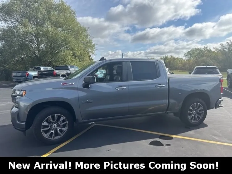 2021 Chevrolet Silverado 1500 RST photo 1