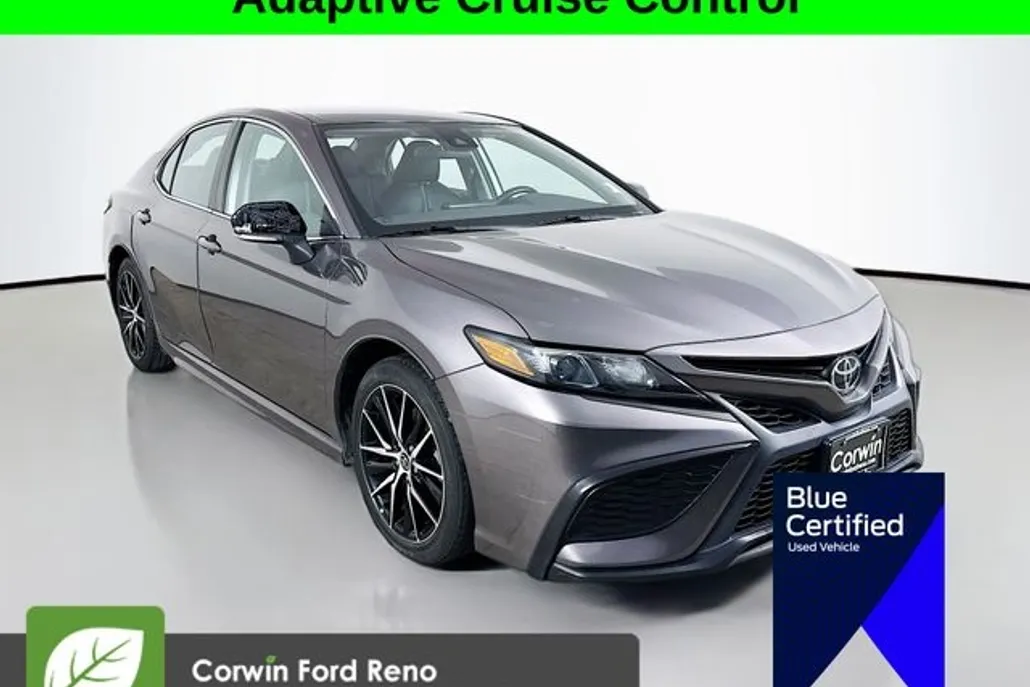 2023 Toyota Camry SE photo 1