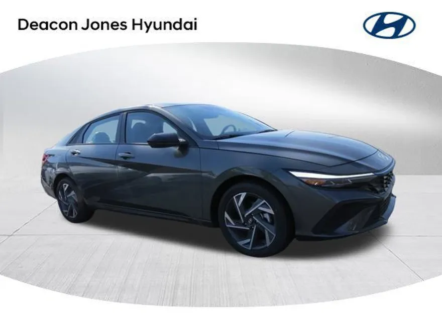 2025 Hyundai Elantra SEL Sport photo 1